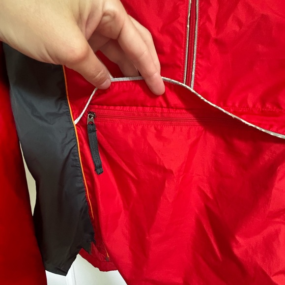 Nike Red Running Jacket - Picture 4 of 4